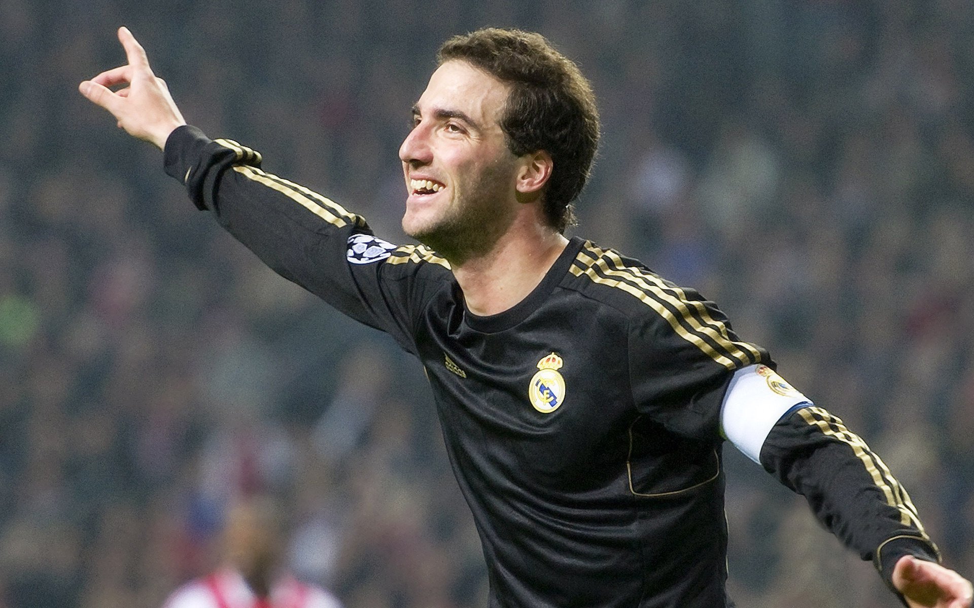 惊天逆转!压哨绝杀引爆全场,XX队上演史诗级翻盘