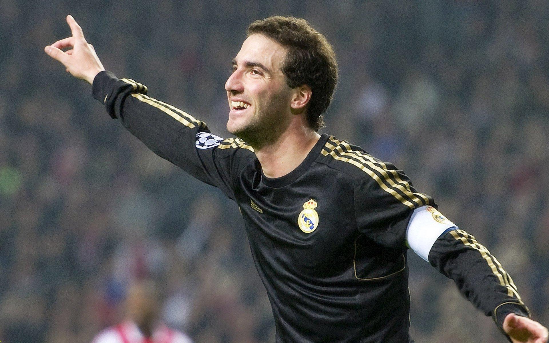 中国女足逆转取胜,铿锵玫瑰绽放国际赛场